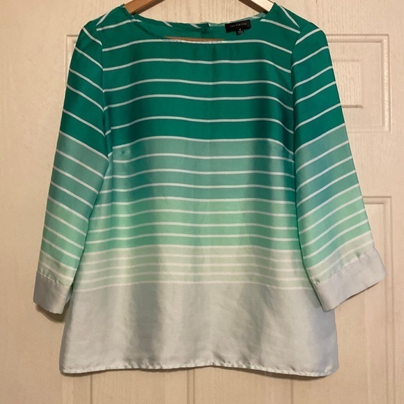 The‎ Limited top - Picture 1 of 8
